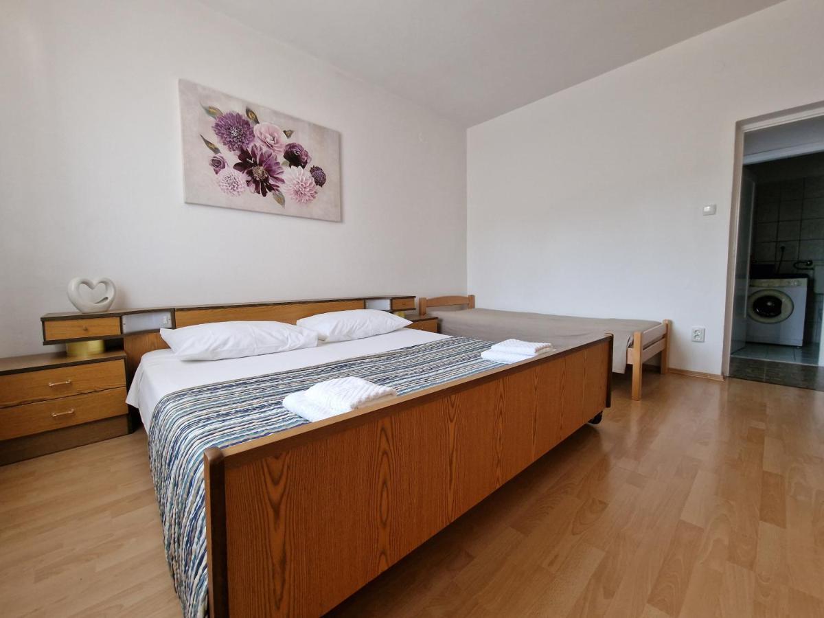 Apartment Sostaric Vrh  Екстер'єр фото