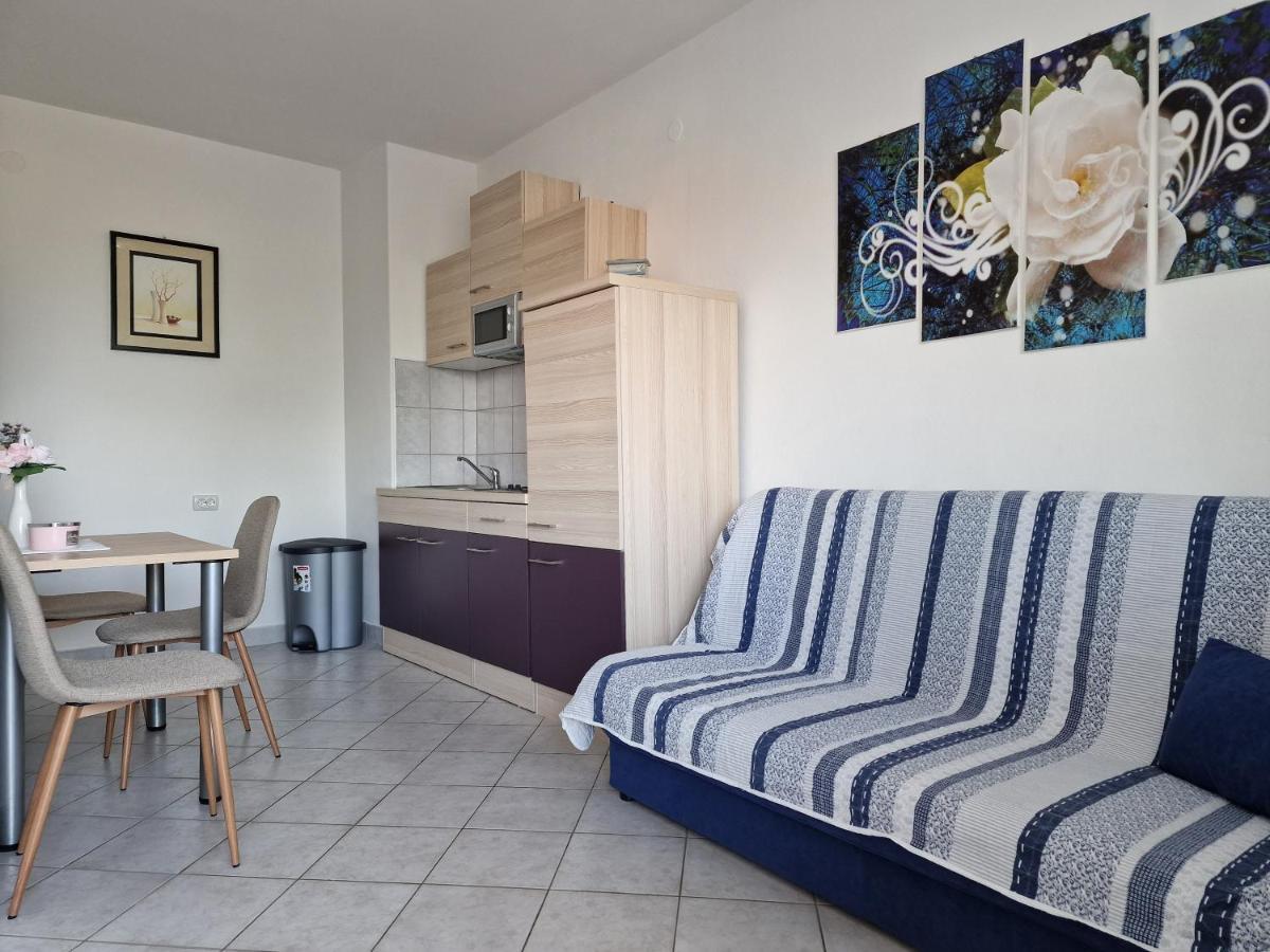 Apartment Sostaric Vrh  Екстер'єр фото